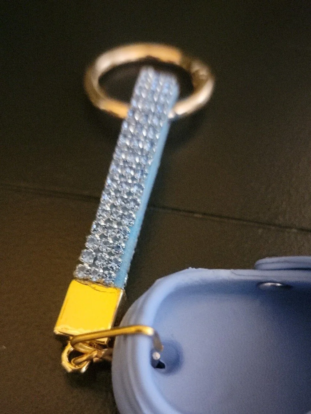 N/A sparkling blue